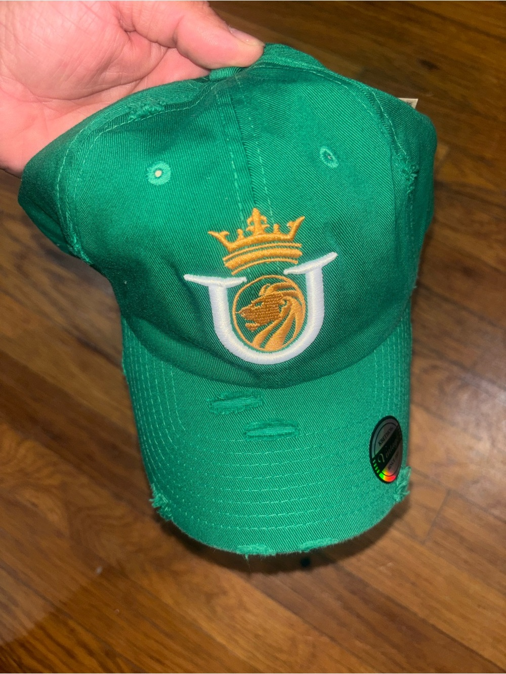 Green Baseball Cap with Crowned Lion Embroidery